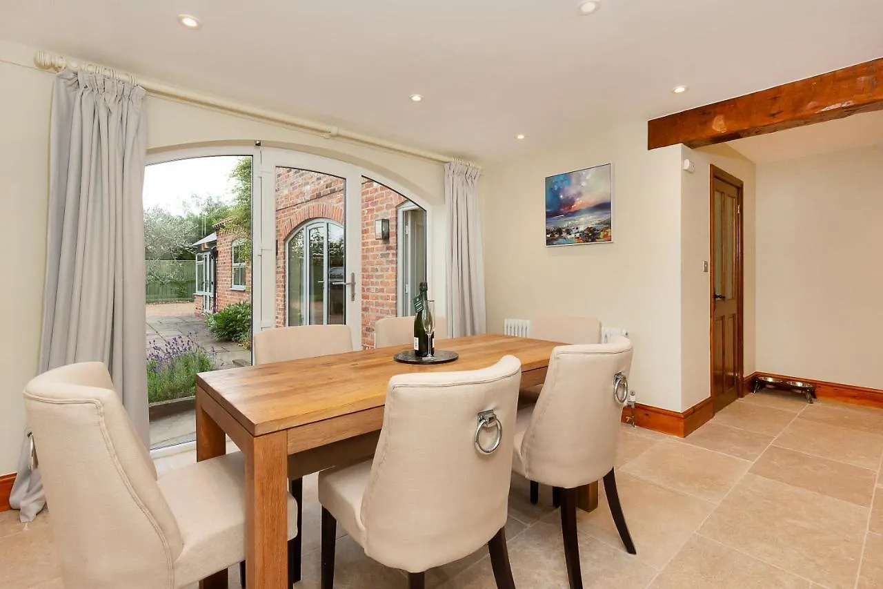 Lejlighed Creamery Cottage With Games Room And Free Parking York